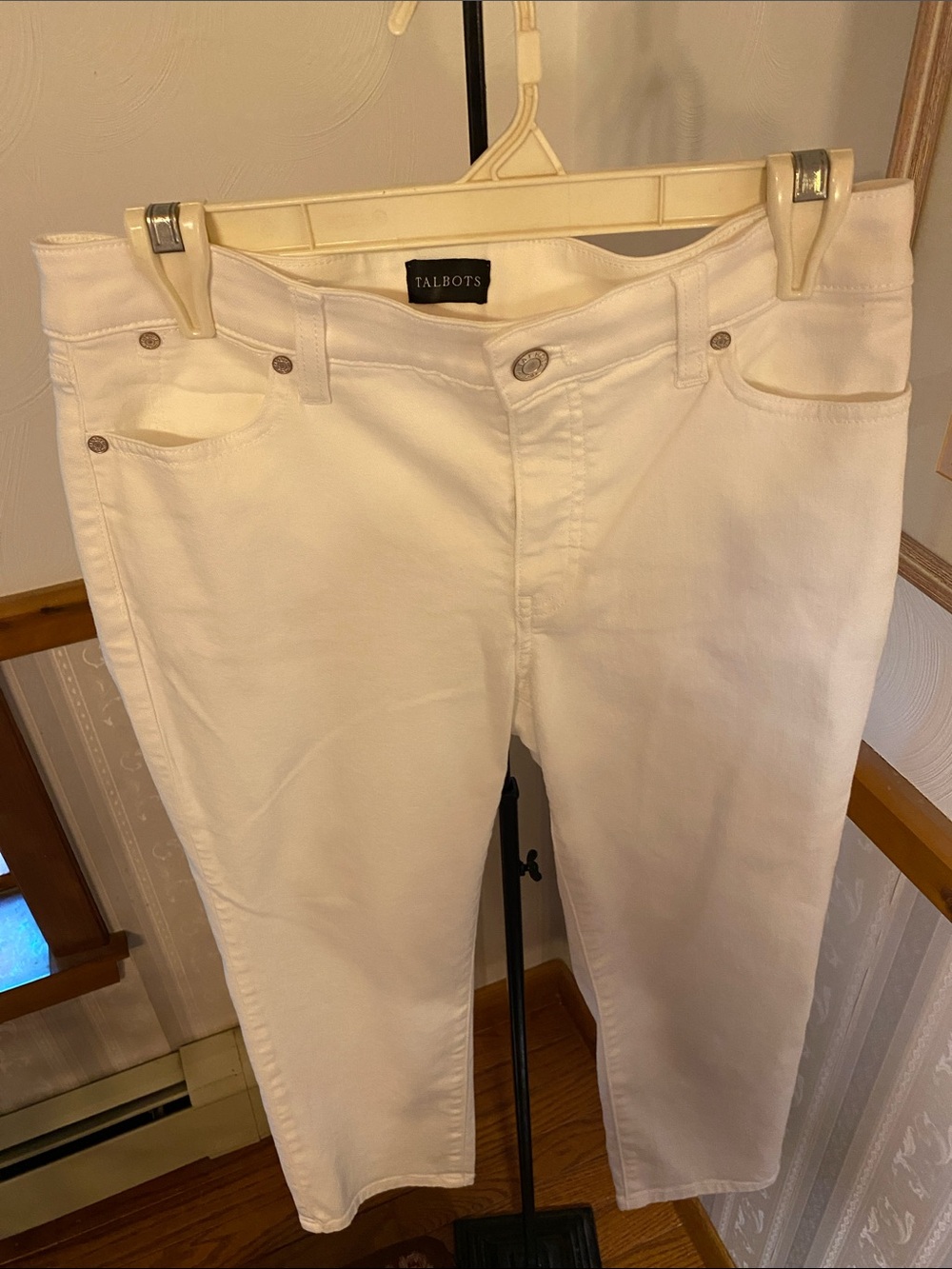 Talbots White Woman’s Jeans.